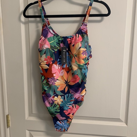 Tempt Me Cut Out Side Detailing Colourful Leaves One Piece Swimsuit Size M NWT - Picture 4 of 11